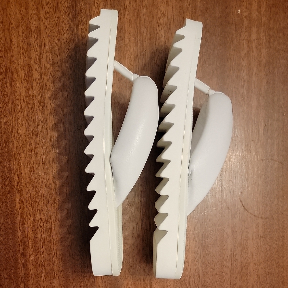 Zara Classic White Sandals - Picture 4 of 6